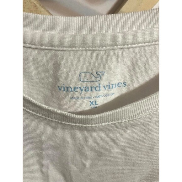 Vineyard Vines Youth Size 16 Happy New Year Long Sleeve T-Shirt Pink Whale - Picture 6 of 11